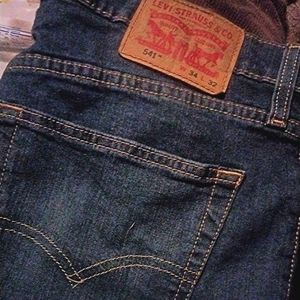 Levis 541